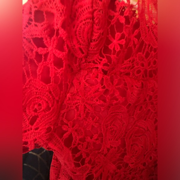 Red blouse - Picture 3 of 3